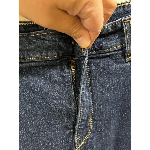 Levi Strauss Women's Jeans Size 38 Blue Totally Shaping Boot Cut High Rise - Picture 4 of 8